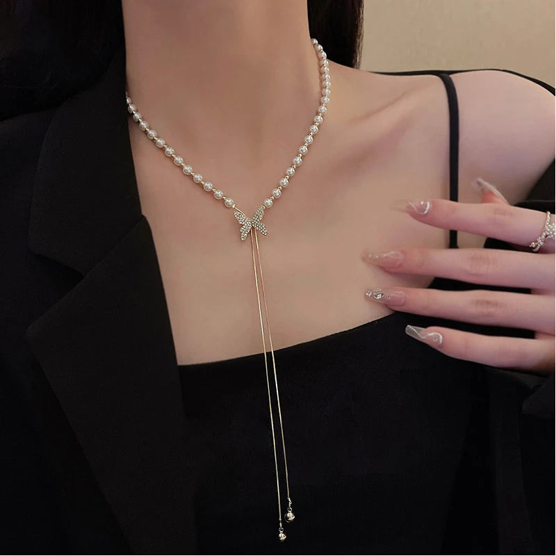 Elegância Graciosa em um Colar Ajustável