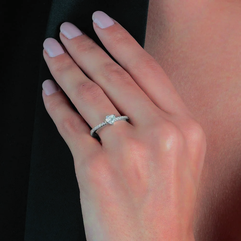 Anel de Noivado Solitário Ouro Branco Diamante