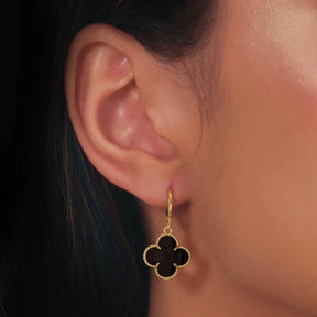 Conjunto de Colar, Brinco e Pulseira Trevo Preto Banhado em Ouro 24k