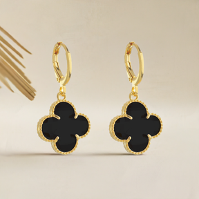 Brinco de Ouro Feminino Trevo  Preto - Banhado em Ouro 24k