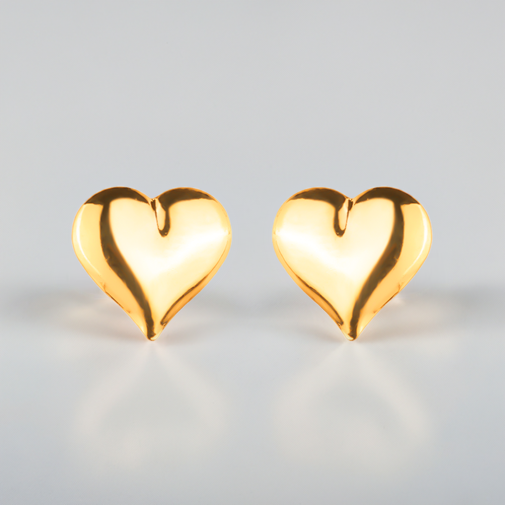 Brinco de Coração Médio  Banhado a Ouro 24K